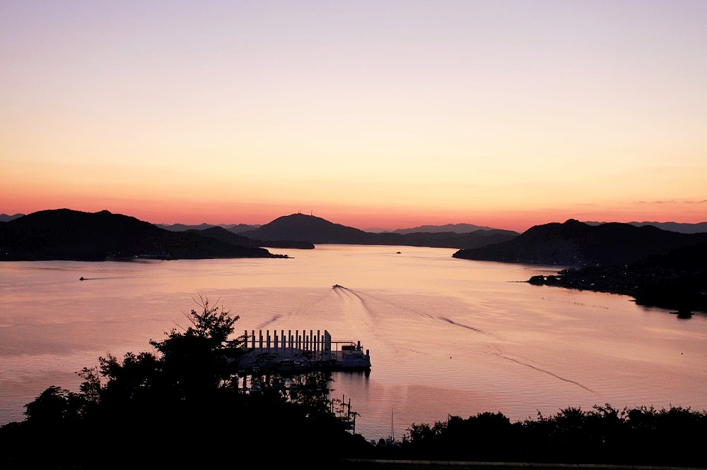 「日本の夕陽百選」に選出された瀬戸内の絶景